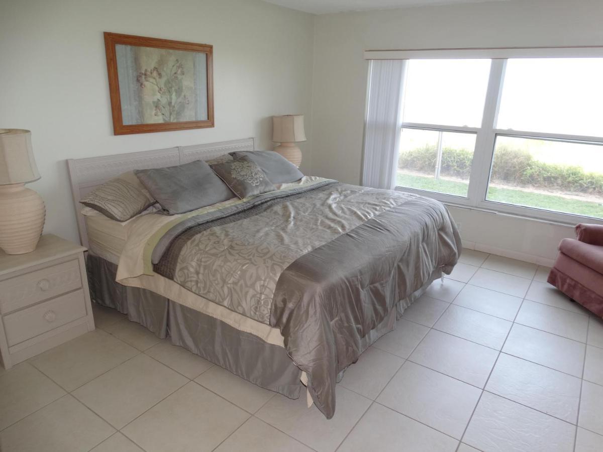 Spanish Main Unit 4- Direct Oceanfront Condo! Cocoa Beach Kültér fotó