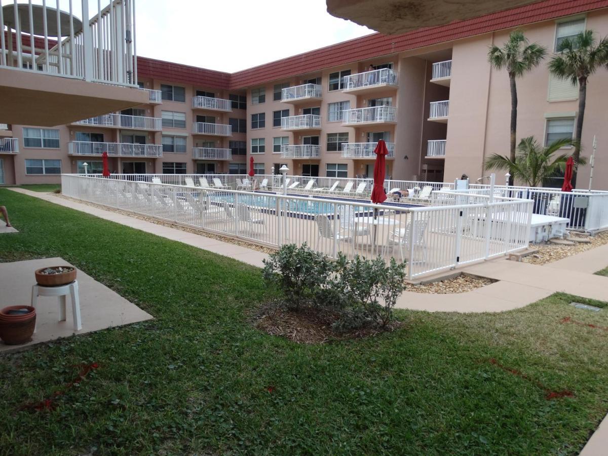 Spanish Main Unit 4- Direct Oceanfront Condo! Cocoa Beach Kültér fotó